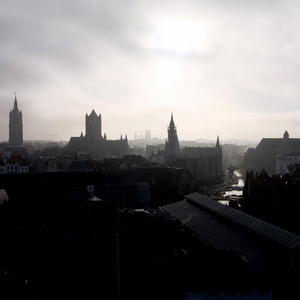 La ville de Gand dasn le brouillard en noir et blanc - Belgique  - collection de photos clin d'oeil, catégorie paysages